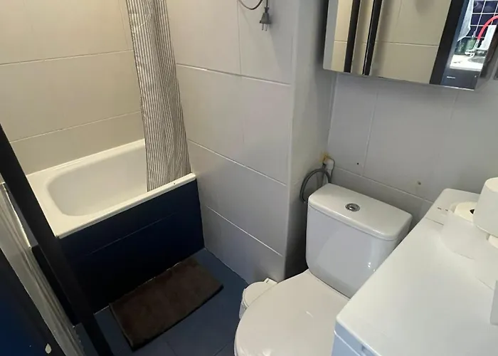 Apartman == View Center ==