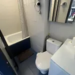 Apartment == View Center ==
