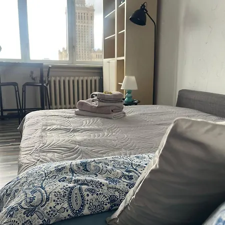 Apartment == View Center == *
